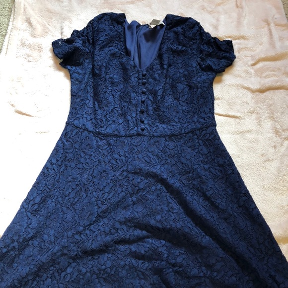 Forever 21 Contemporary Line Dress - Picture 1 of 3